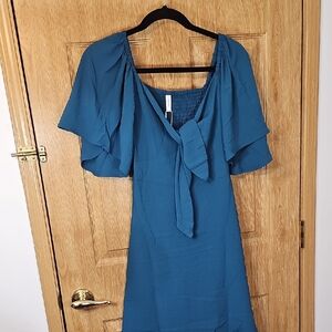 Chic Teal Midi Dress with Flutter Sleeves